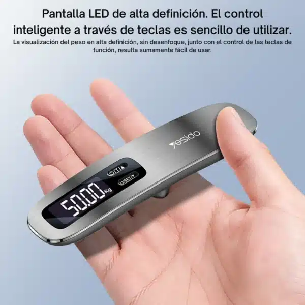 Pantalla LED y botones de la balanza digital para maletas Yesido MG41 en la mano
