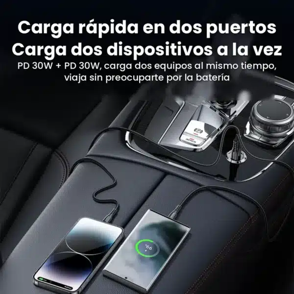 Cargador para carro Yesido Y69 cargando dos celulares a la vez en la consola del carro