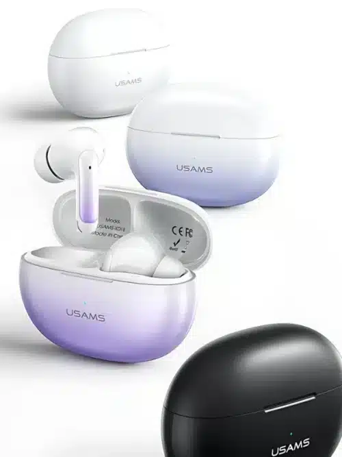 Se muestran cuatro estuches de carga para audífonos inalámbricos con doble micrófono ENC Usams en degradado blanco, negro y morado sobre una superficie blanca, con un estuche abierto que muestra los auriculares en su interior.