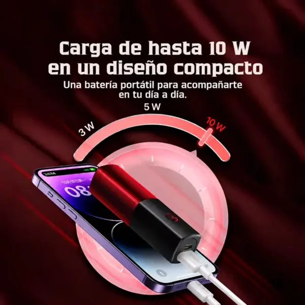 Carga de 10 W de la power bank Remax RPP-299 Mini power bank Remax RPP-299 cargando un celular con hasta 10 W