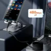 Cable magnético enrollable Toocki conectado a un celular en su soporte para transferir datos a 480 Mbps