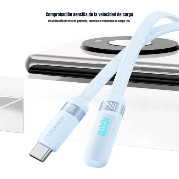 Pantalla digital del cable tipo C con pantalla Usams SJ653 mostrando 100W de potencia de carga