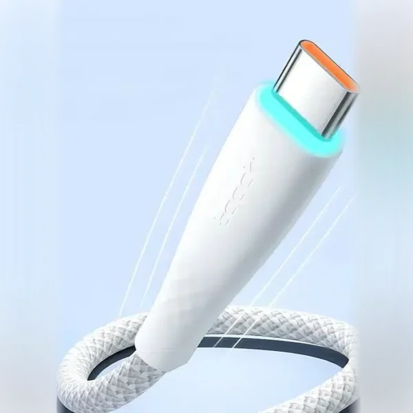 Conector USB-C del cable USB C 2 metros Toocki con anillo de luz encendido