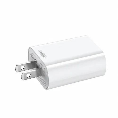 Cargador USB carga rápida Remax RP-U72 de 22.5W color blanco con enchufe tipo americano