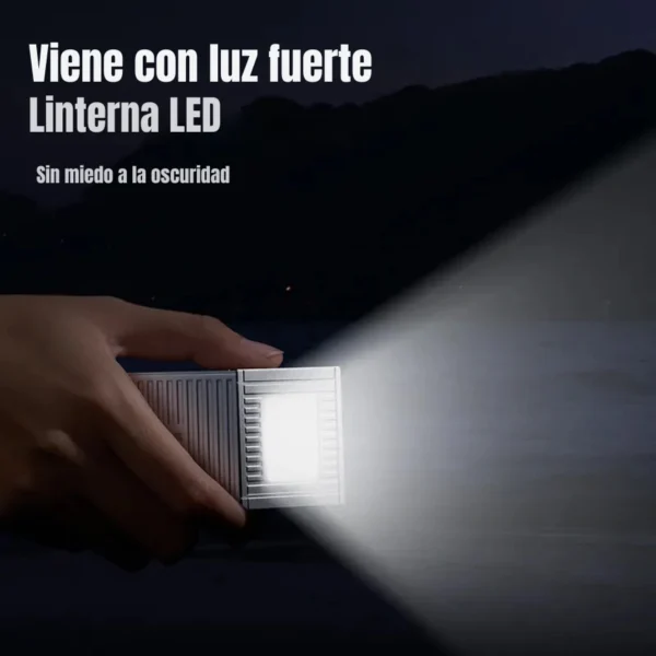Power bank Remax 20000mAh RPP-675 usado como linterna LED en la oscuridad
