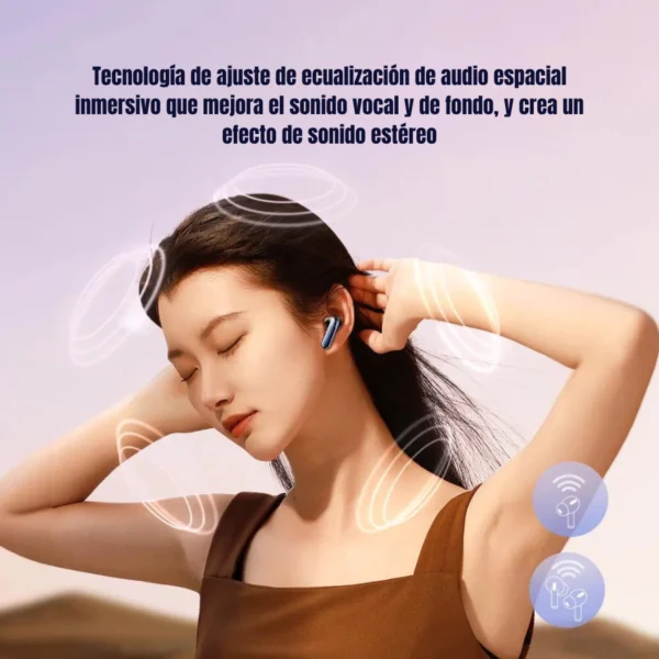 Audífonos Joyroom BC1 audio espacial inmersivo Mujer usando audífonos Joyroom BC1 ANC con tecnología de audio espacial inmersivo