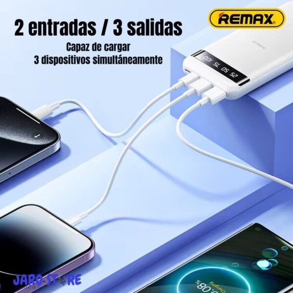 Power bank Remax RPP-10 con 2 entradas y 3 salidas de carga