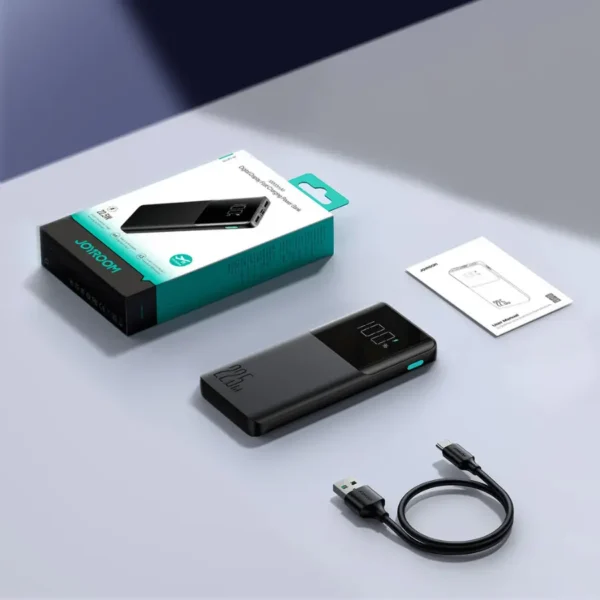 Empaque y contenido de la caja del Power Bank Joyroom JR-QP191