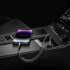 Cable iPhone Joyroom 30W retráctil en uso dentro del vehículo