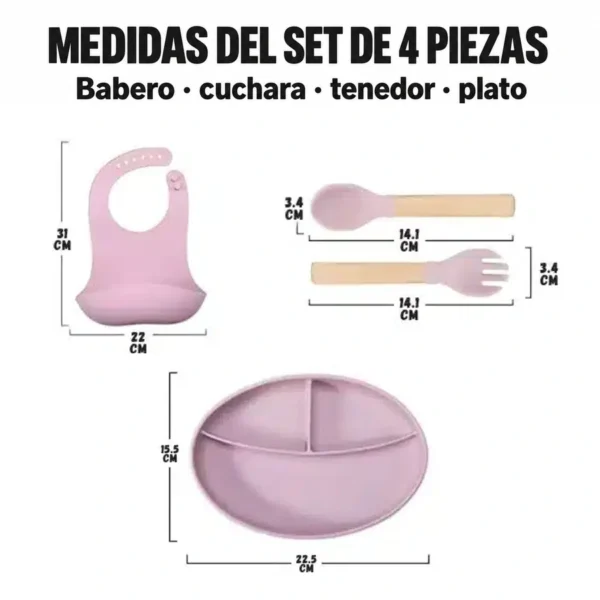 Babero, cuchara, tenedor y plato dividido en púrpura pastel, con las medidas de cada pieza y mangos claros en los cubiertos.