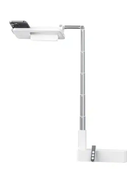 Soporte para celular con luz led con un celular colocado en el soporte Marca Usams